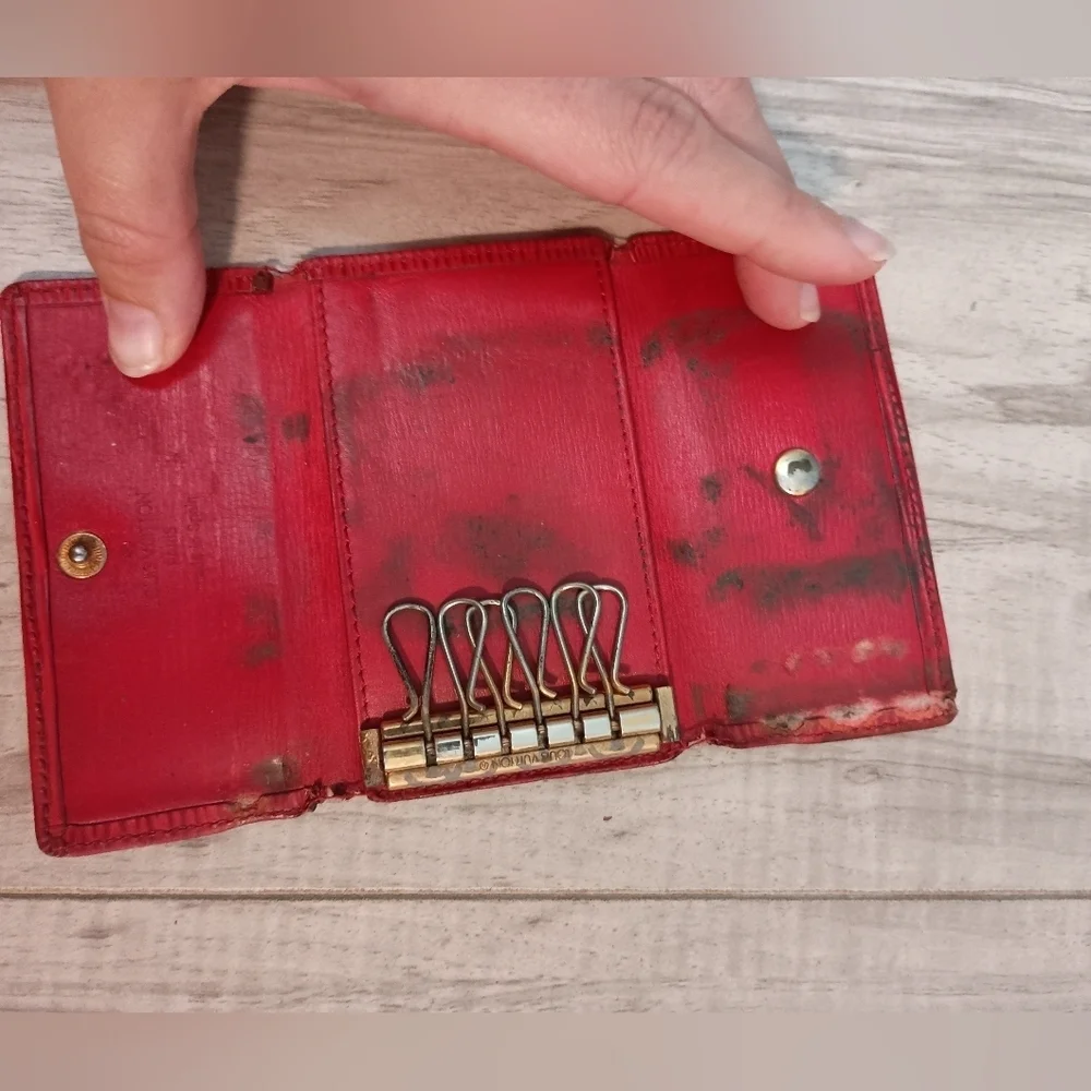 Louis Vuitton 2  Key Cases Multicles Red